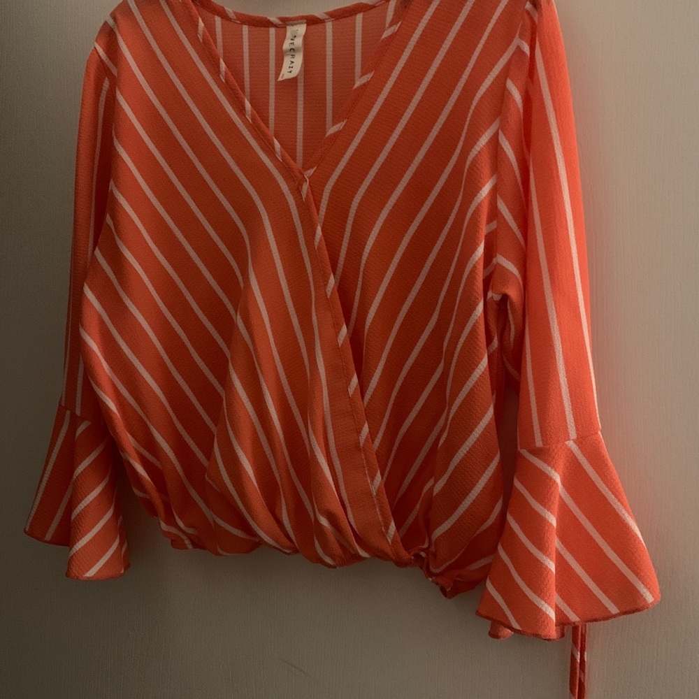 Women’s gathered waist top